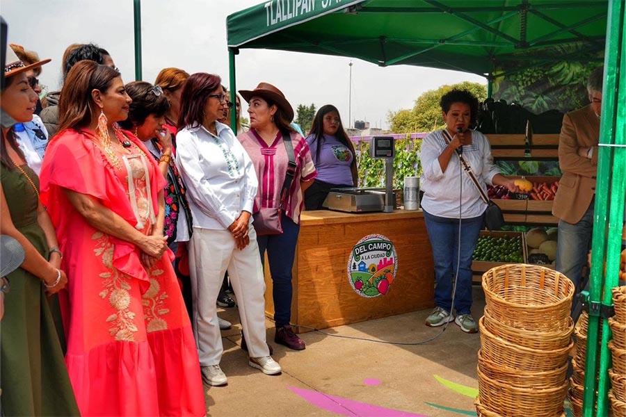 Con el programa Del Campo a la Ciudad, el Jardín Flotante Tlallipan suma venta directa de alimentos frescos y apoyo a productores locales.jpg